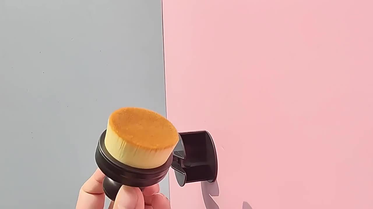 Wholesale Direct Supply of New Large Seal Traceless Foundation Brush Flat Head Makeup Brush Soft Bristles Push and Pull Makeup
