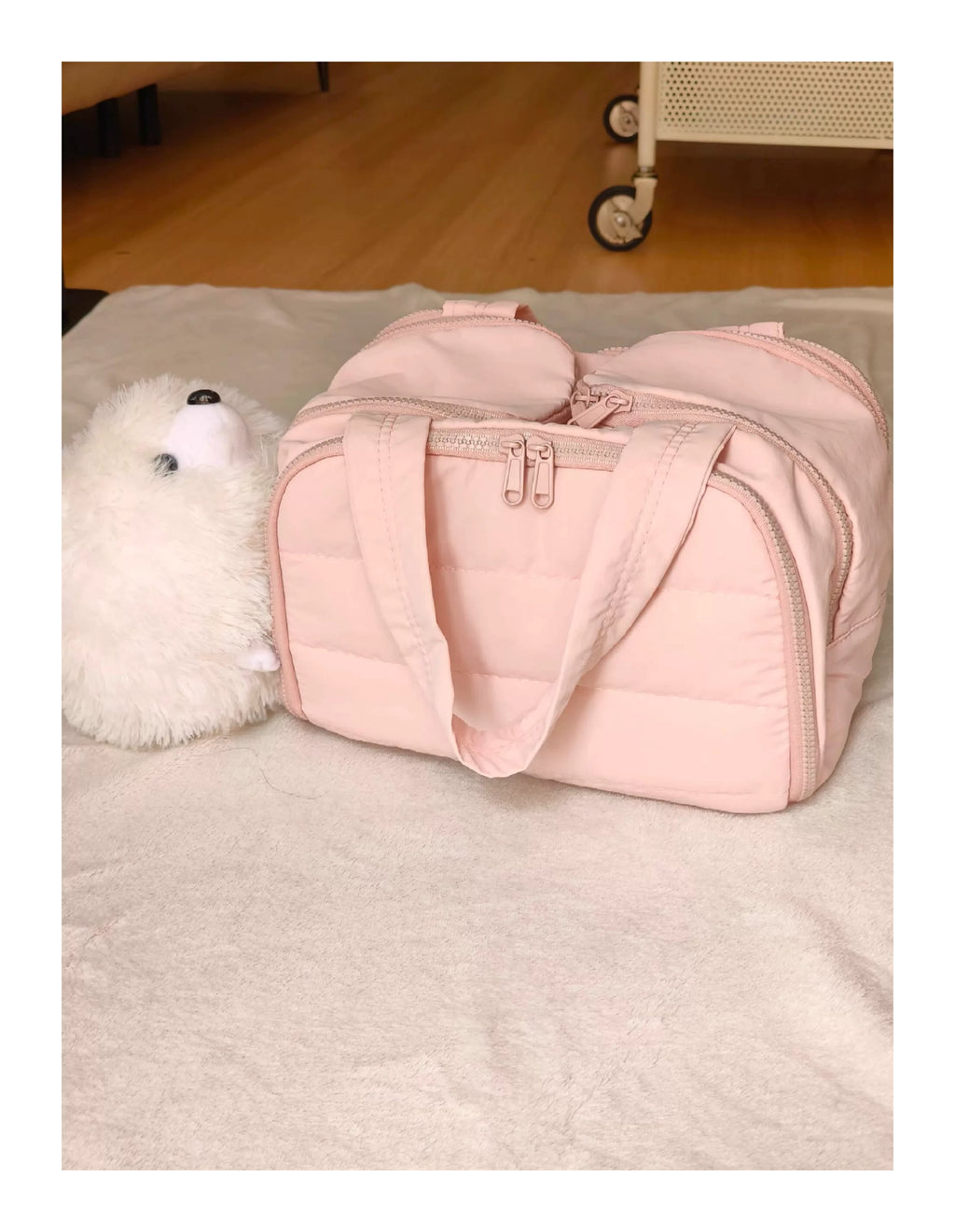 Fashionable and Simple 2025 New Style Makeup Bag, Large Capacity, Divided and Layered Toiletry Bag, Portable Travel Makeup Storage Bag