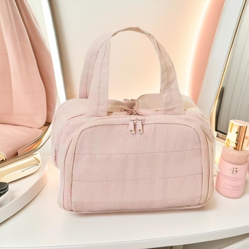 Fashionable and Simple 2025 New Style Makeup Bag, Large Capacity, Divided and Layered Toiletry Bag, Portable Travel Makeup Storage Bag